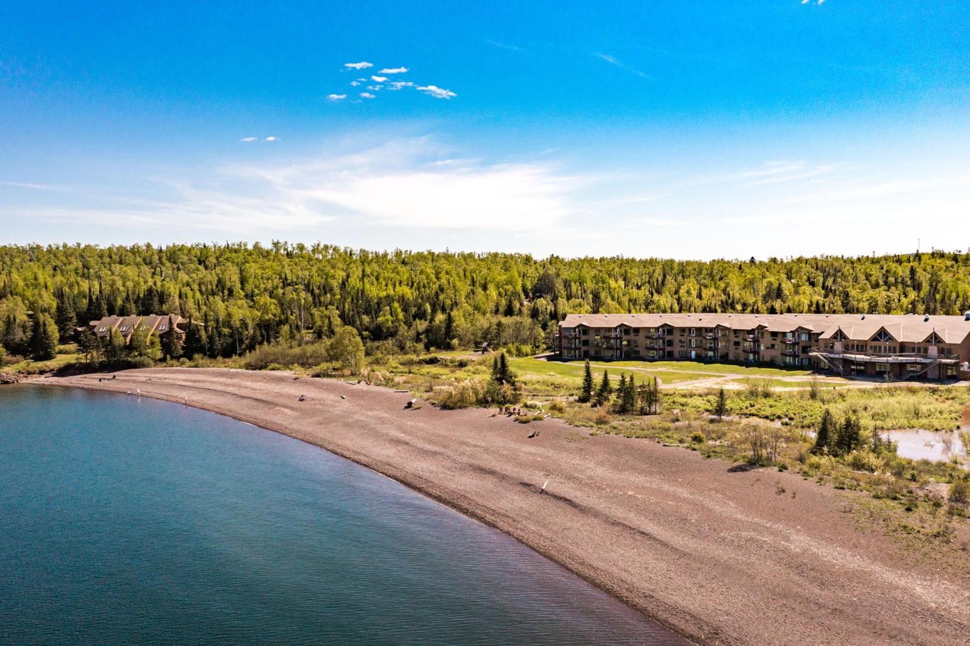 Superior Shores Resort Ту Харбърс Екстериор снимка