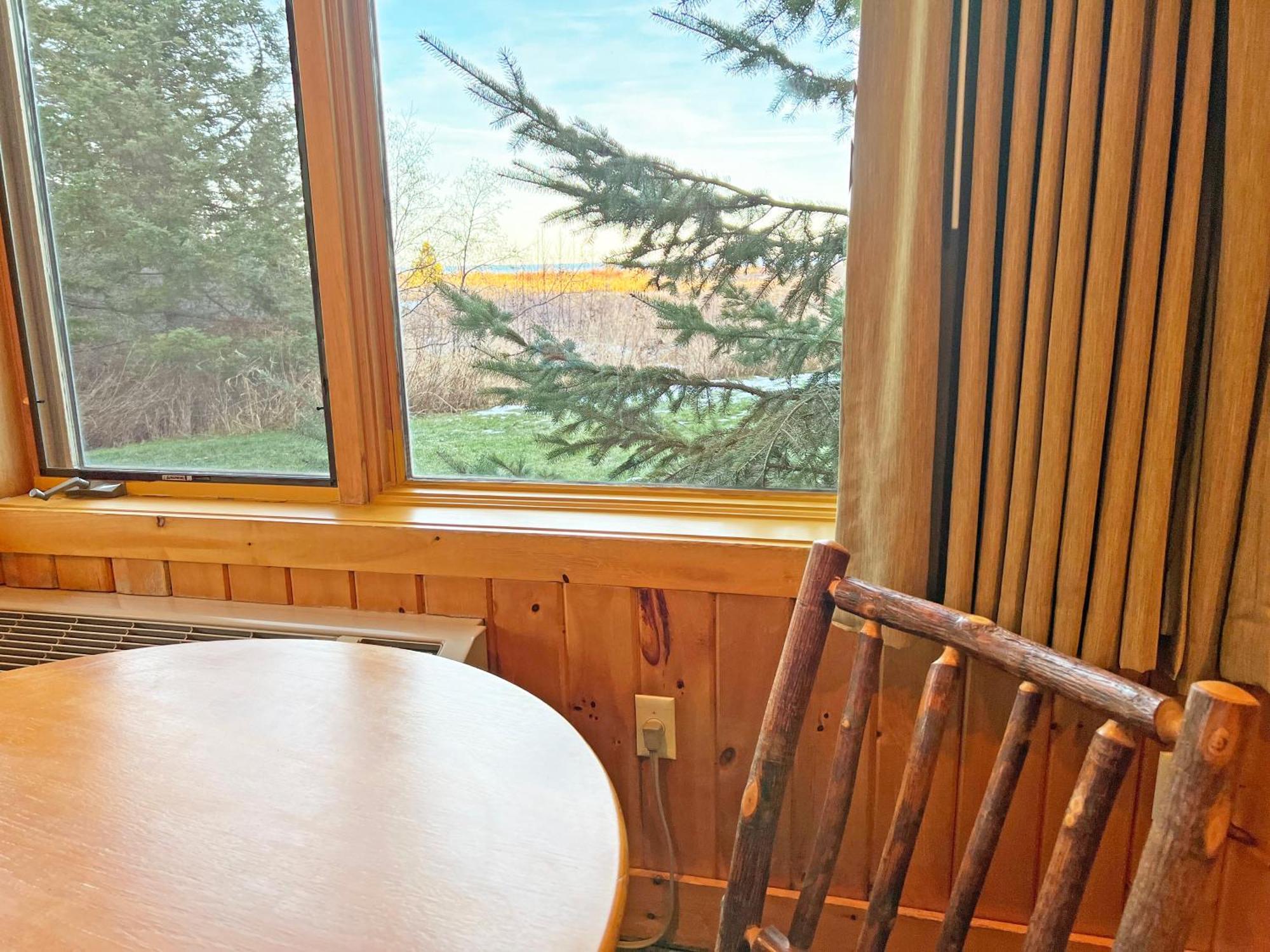 Superior Shores Resort Ту Харбърс Екстериор снимка