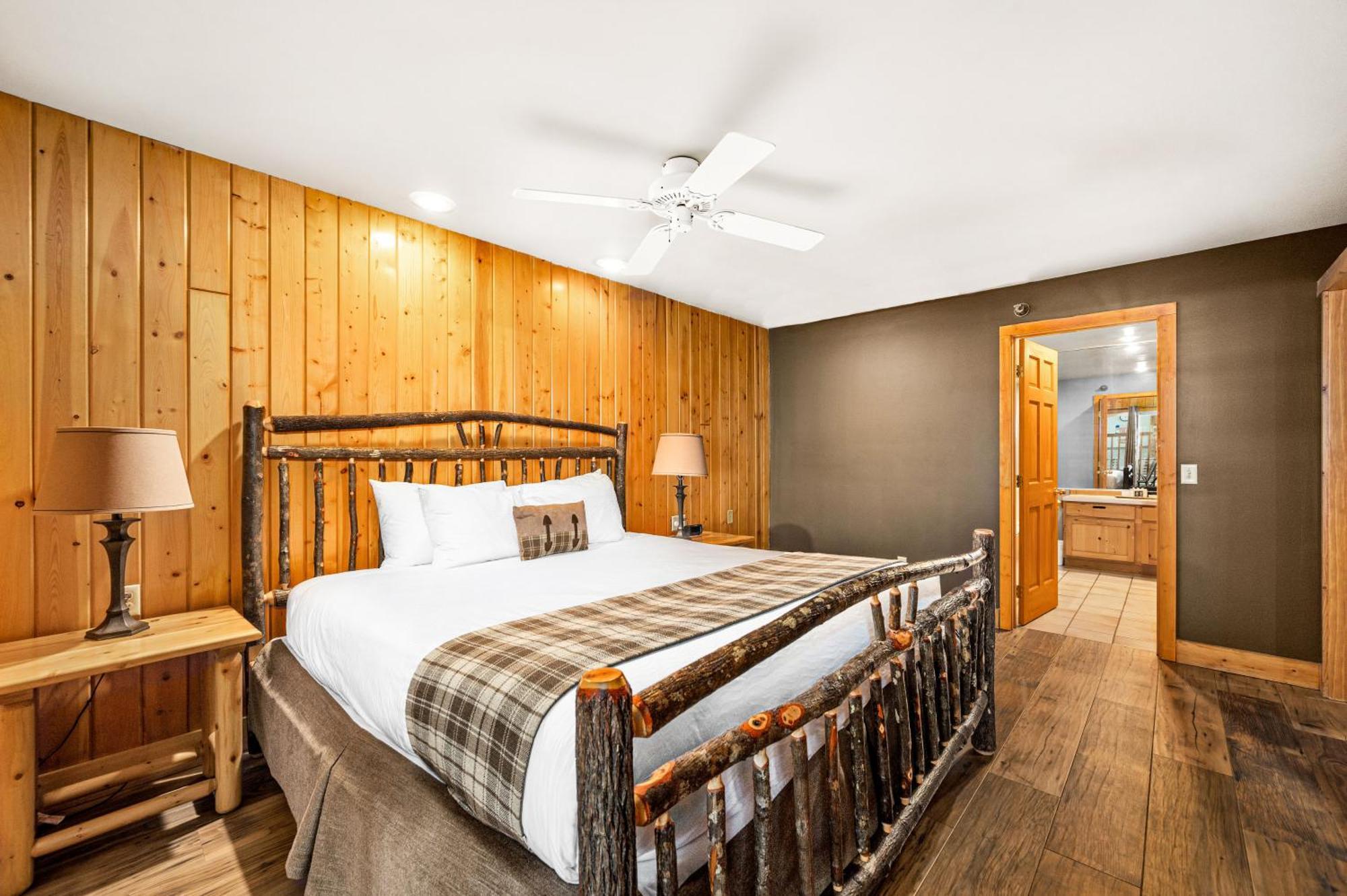 Superior Shores Resort Ту Харбърс Екстериор снимка