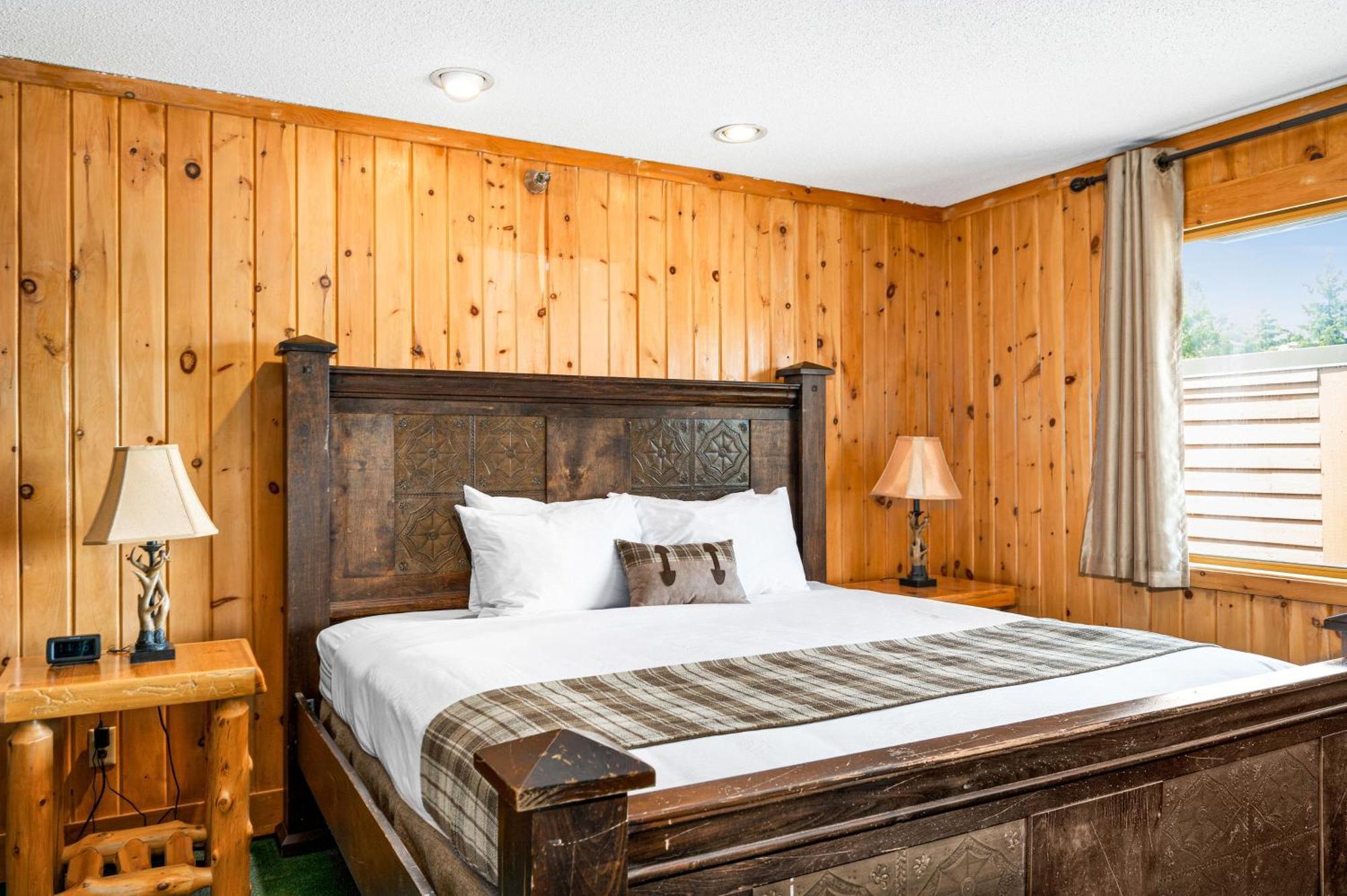 Superior Shores Resort Ту Харбърс Екстериор снимка