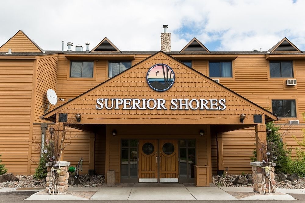 Superior Shores Resort Ту Харбърс Екстериор снимка